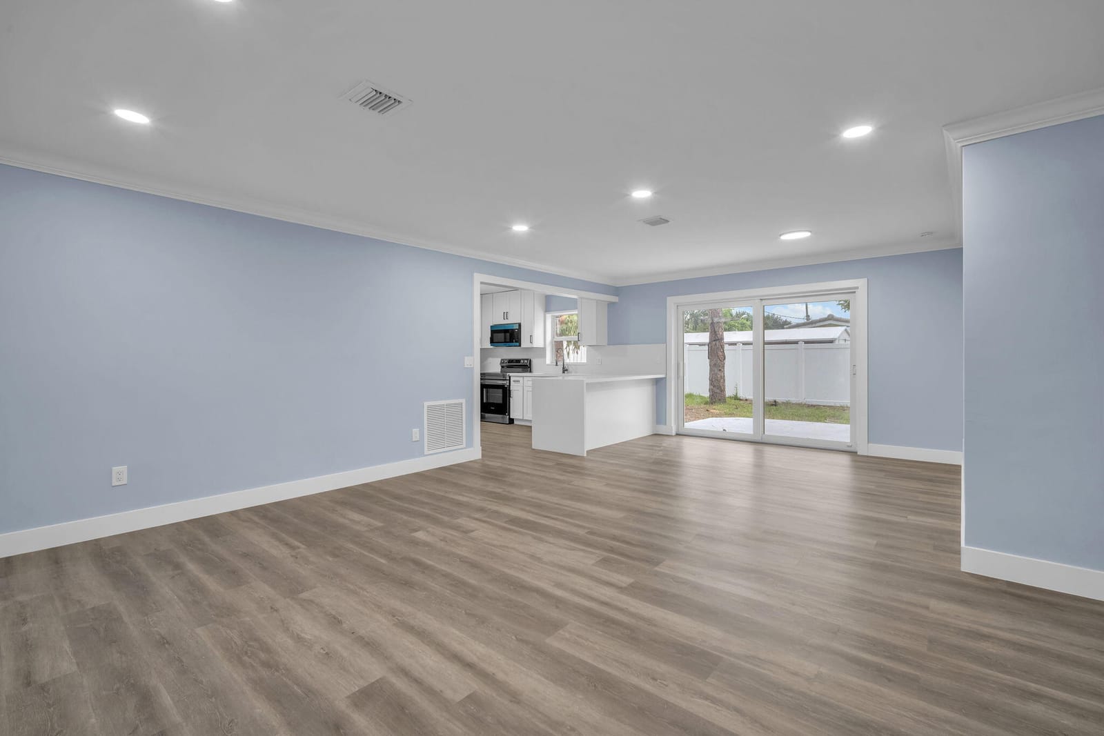 4630 NE 5TH Terrace, Oakland Park, FL 33334 photo 4