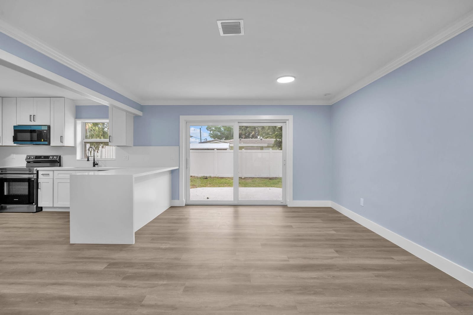 4630 NE 5TH Terrace, Oakland Park, FL 33334 photo 5