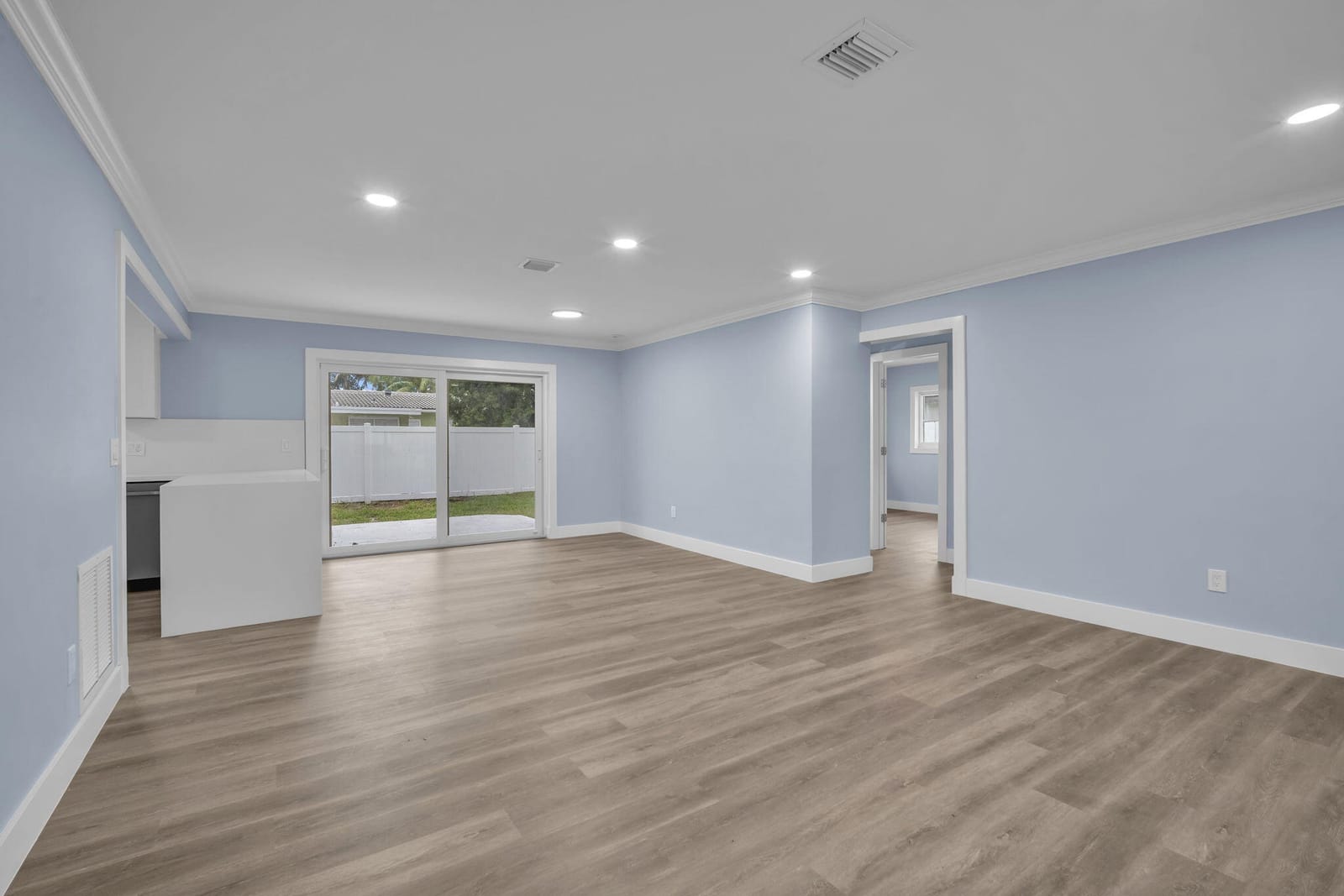 4630 NE 5TH Terrace, Oakland Park, FL 33334 photo 7