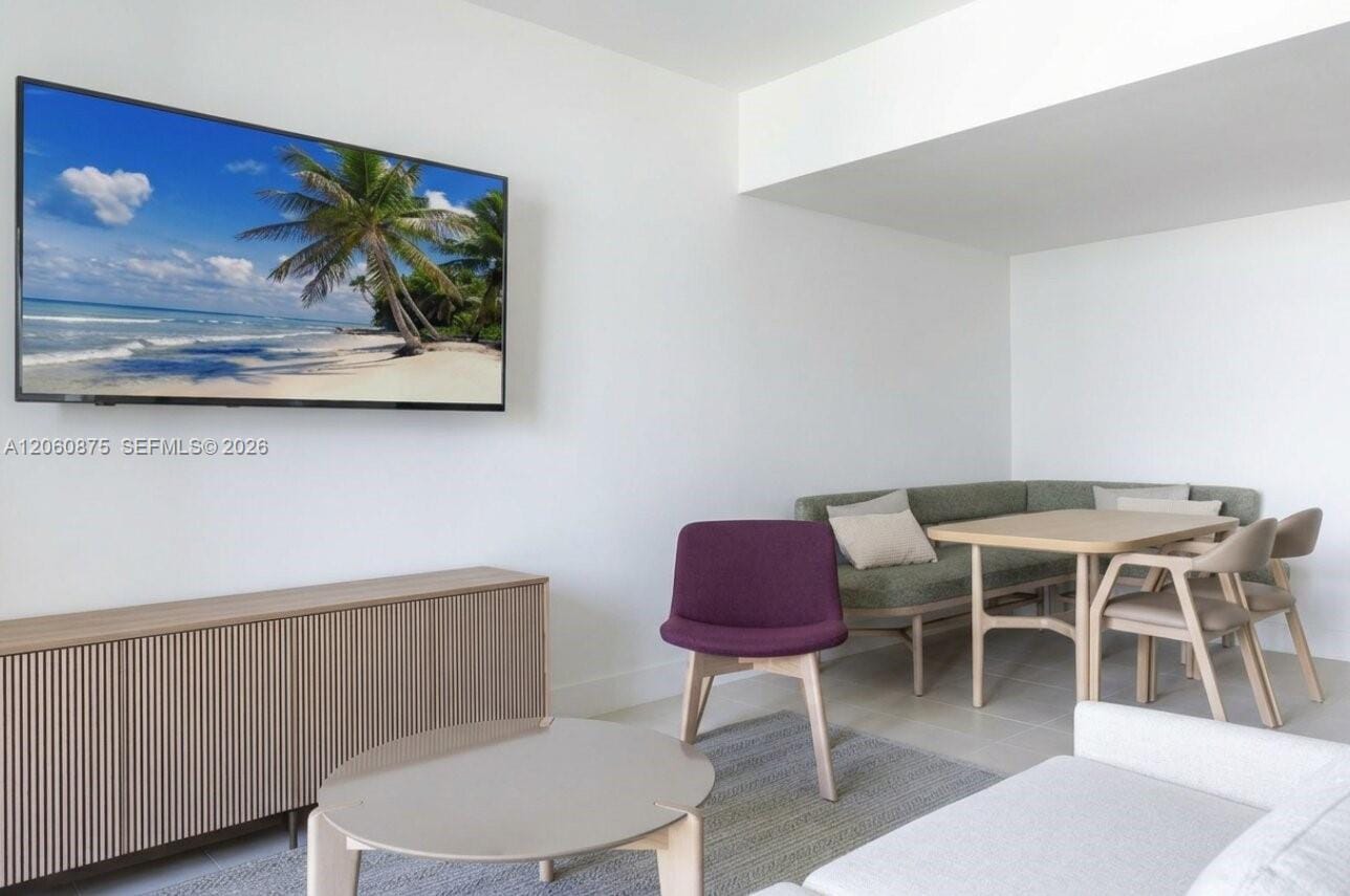 159 NE 6th Street 3413, Miami, FL 33132 photo 2