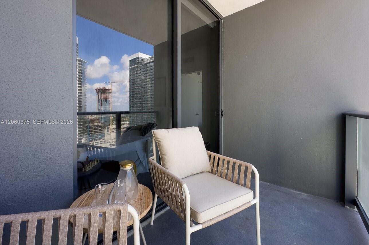 159 NE 6th Street 3413, Miami, FL 33132 photo 11