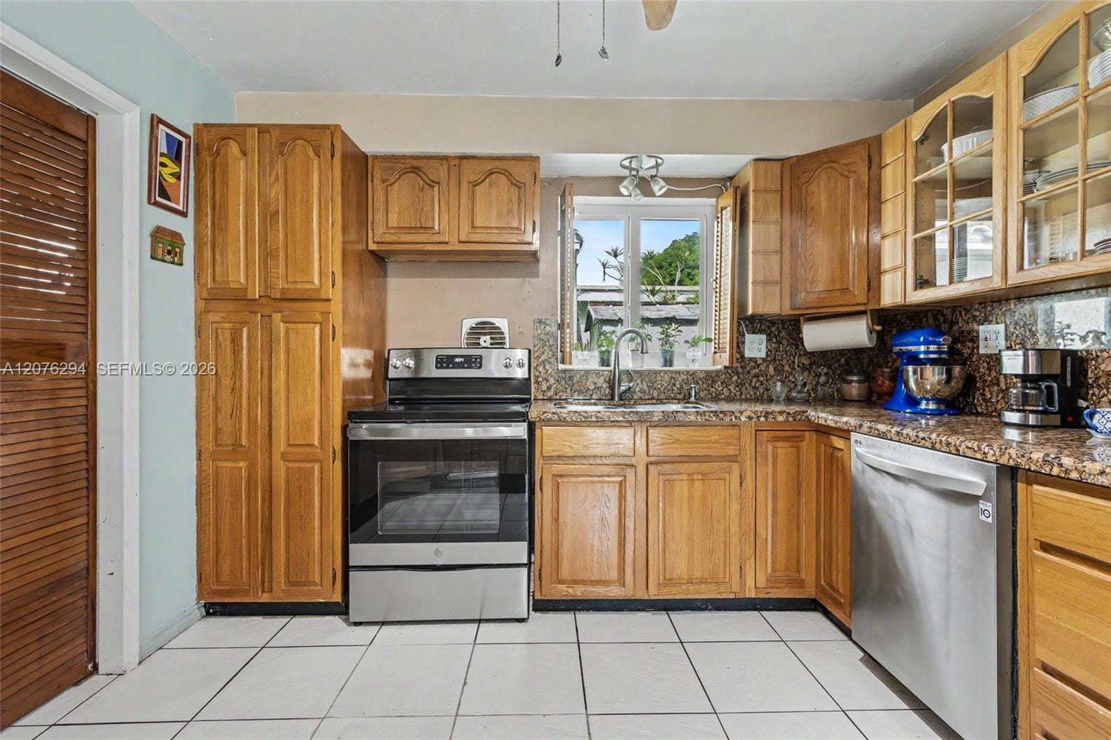 1523 Liberty Street — photo 11