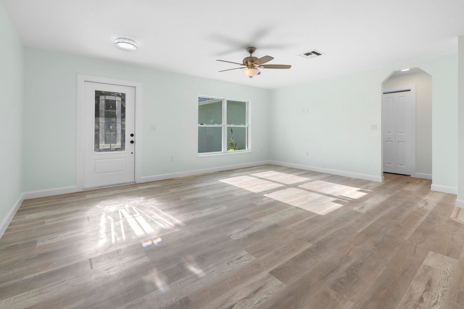 3896 NW 24TH Avenue — photo 3