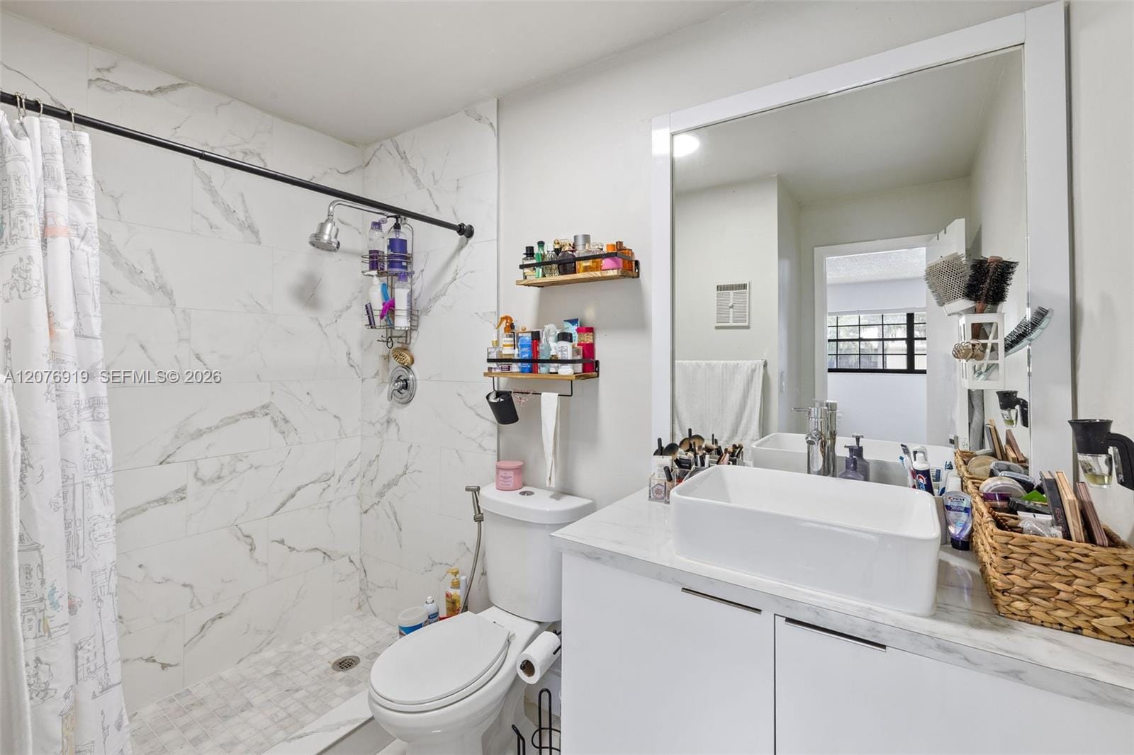 827 NE 199th Street 206 — photo 7