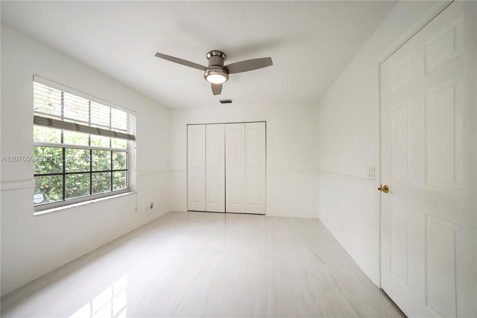 2527 Jardin Drive 2527 — photo 10