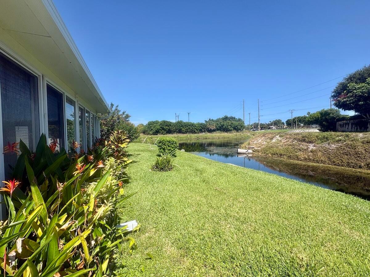1590 SW 14TH Avenue, Boynton Beach, FL 33426 photo 21