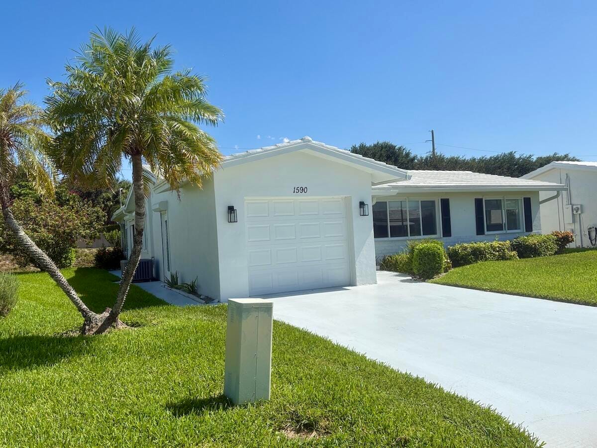 1590 SW 14TH Avenue, Boynton Beach, FL 33426 photo 23