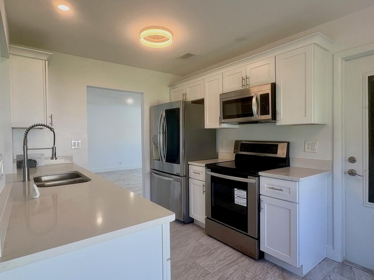1590 SW 14TH Avenue, Boynton Beach, FL 33426 photo 4
