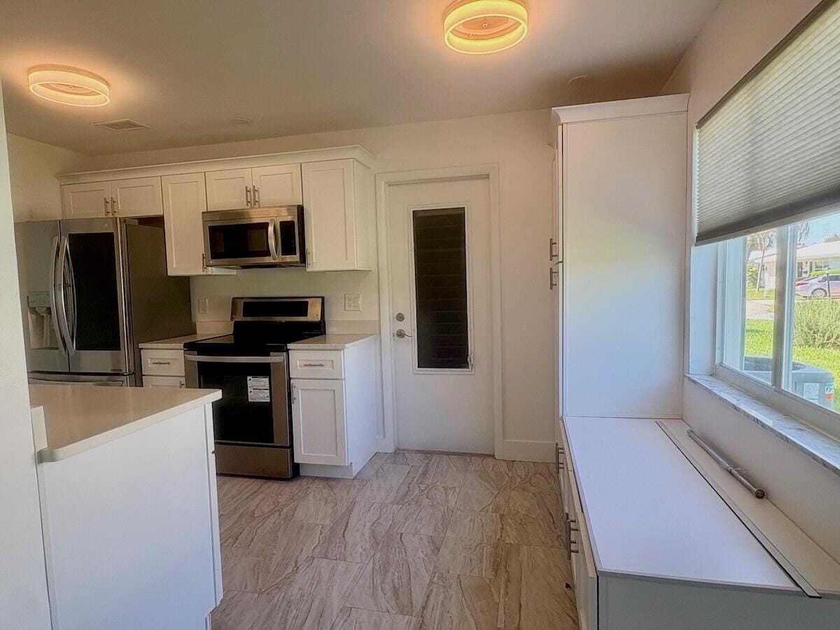 1590 SW 14TH Avenue, Boynton Beach, FL 33426 photo 6