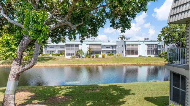 477 Monaco J, Delray Beach, FL 33446