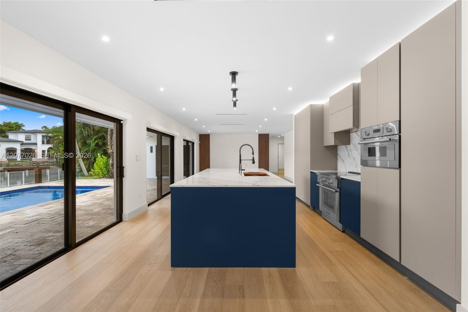 1520 Lugo Avenue — photo 11