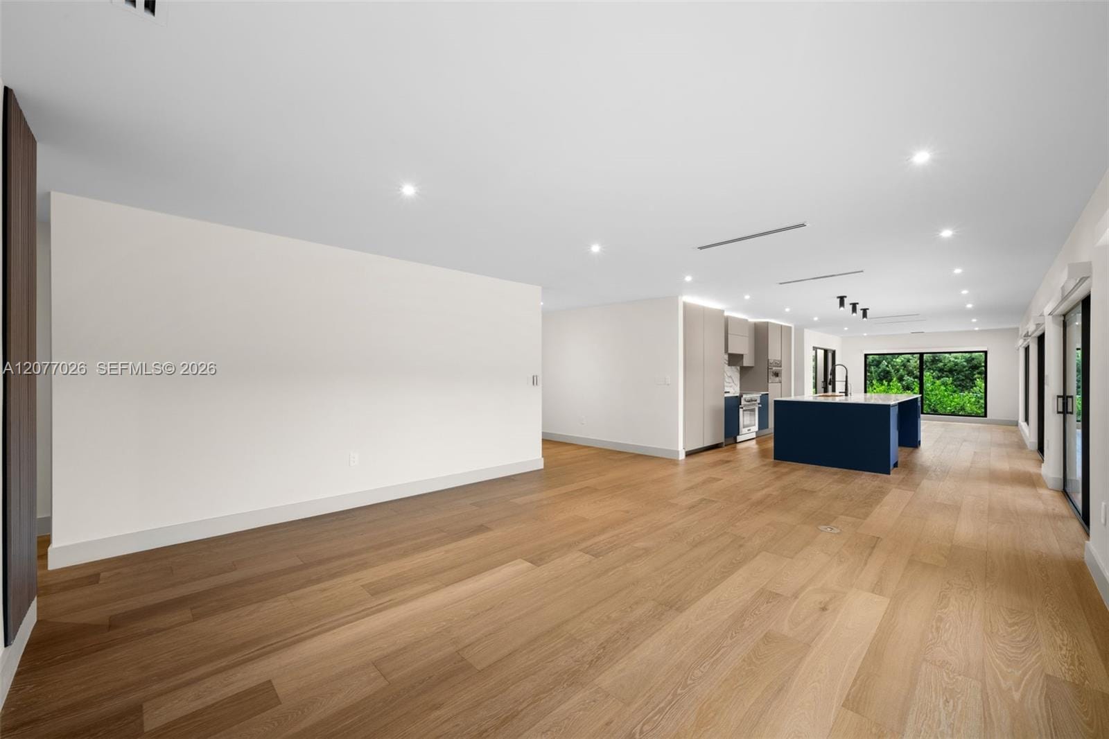 1520 Lugo Avenue — photo 6