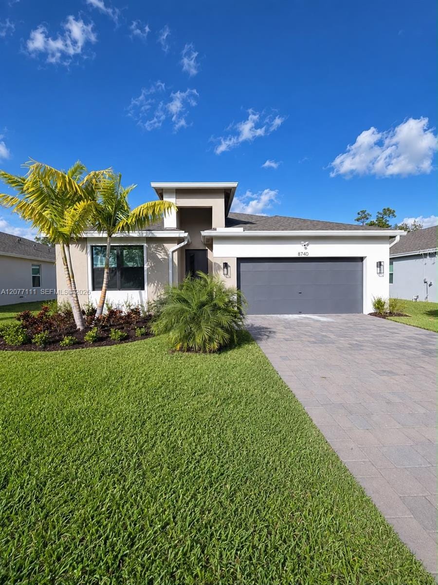8740 SW Kanner Oaks Drive, Stuart, FL 34997