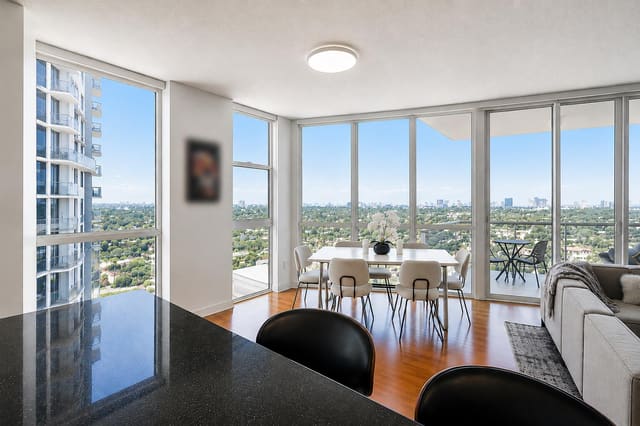 111 SE 8th Avenue 1402, Fort Lauderdale, FL 33301