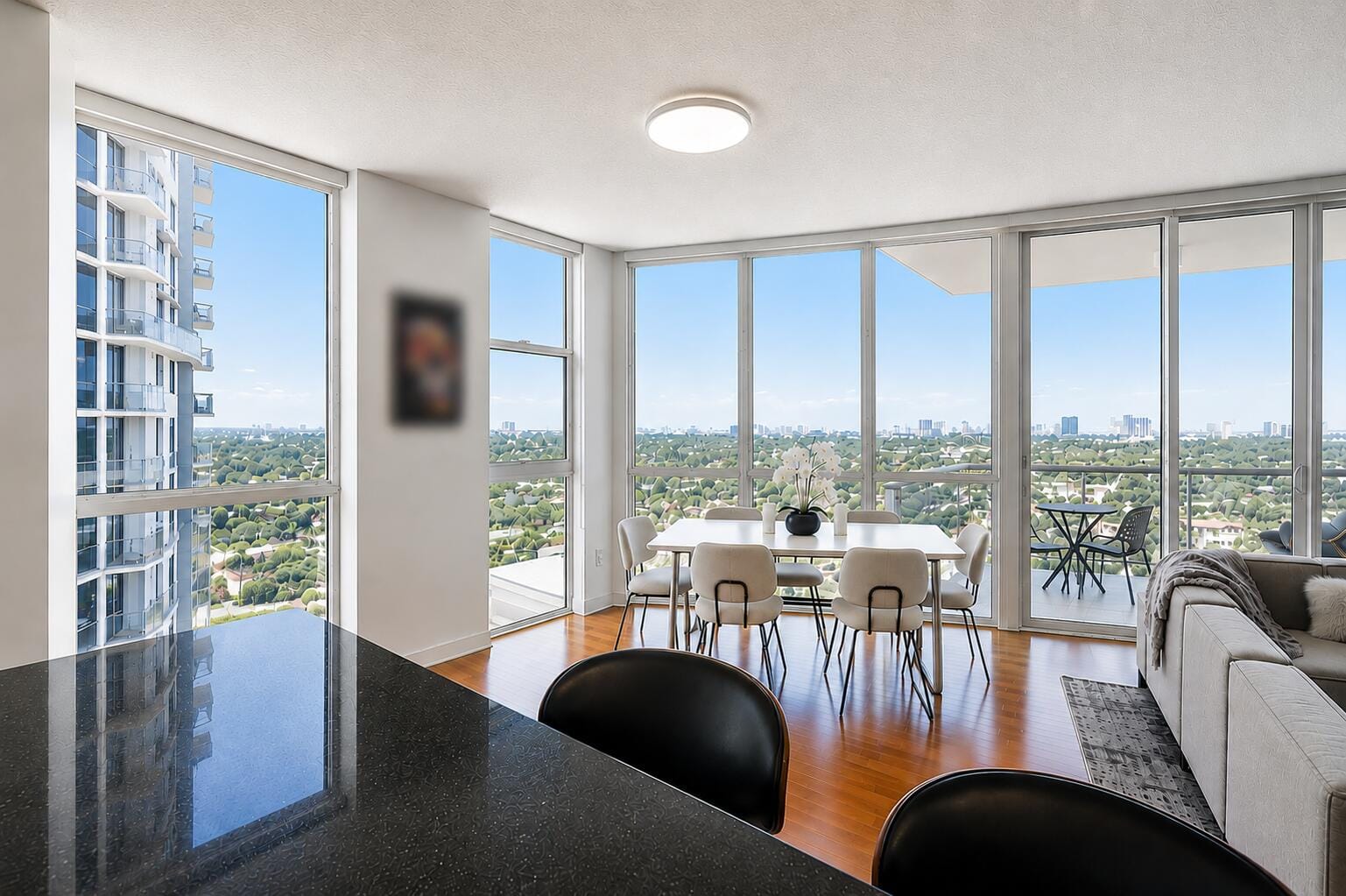 111 SE 8th Avenue 1402, Fort Lauderdale, FL 33301