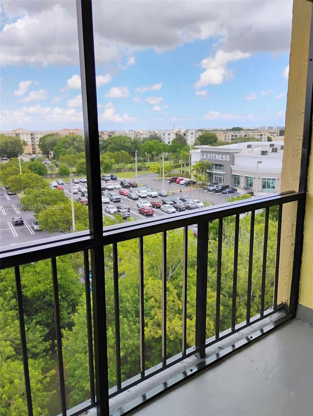 9455 W Flagler Street 705C, Miami, FL 33174