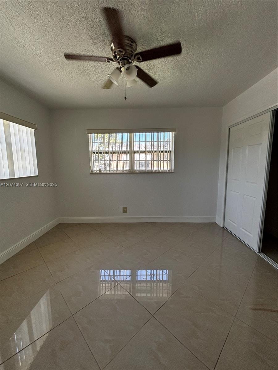 512 SW 10th Street, Hallandale Beach, FL 33009 photo 17