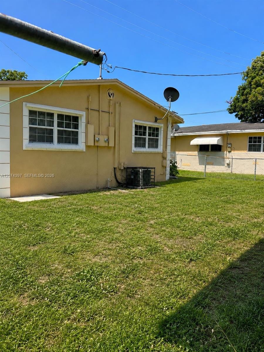 512 SW 10th Street, Hallandale Beach, FL 33009 photo 30