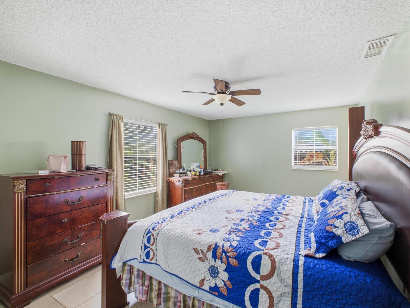 7702 Blairwood Circle S — photo 11