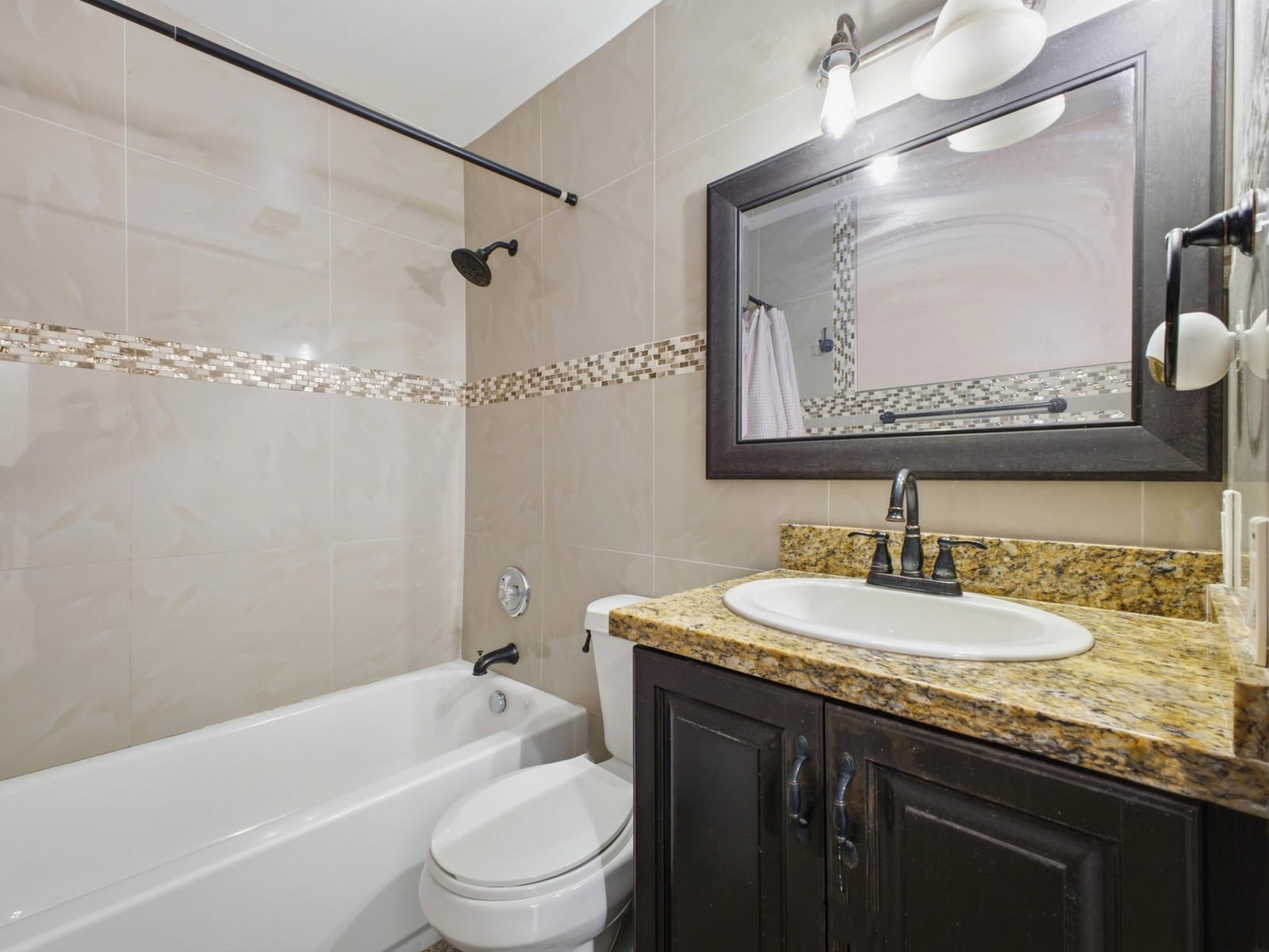 7702 Blairwood Circle S — photo 9