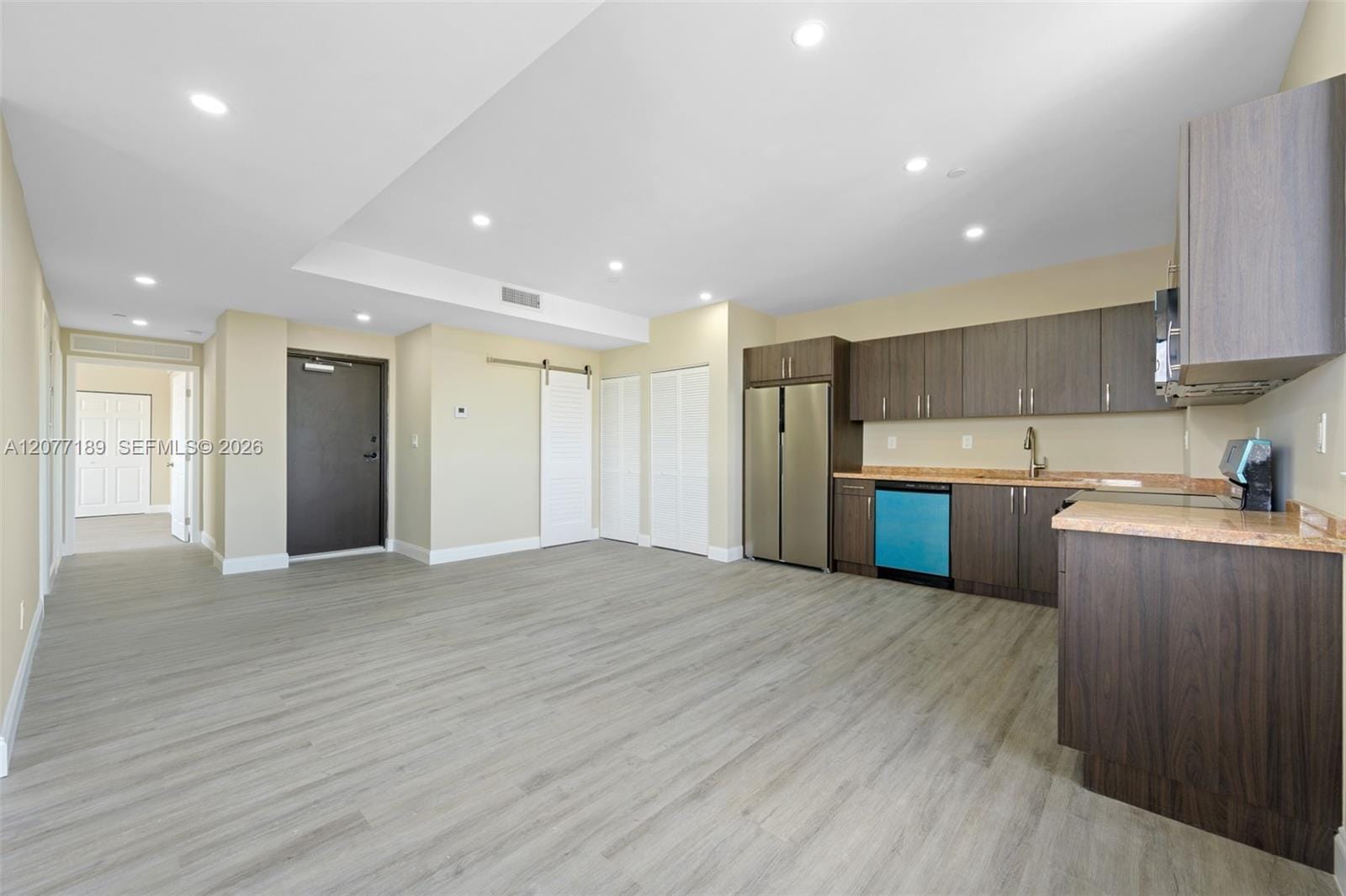 1020 NW 2 Avenue 301, Hallandale Beach, FL 33009