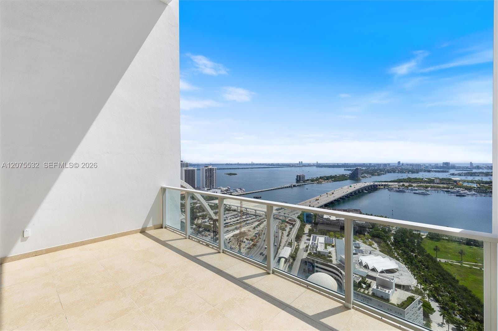 1040 Biscayne Boulevard 3403, Miami, FL 33132 photo 14