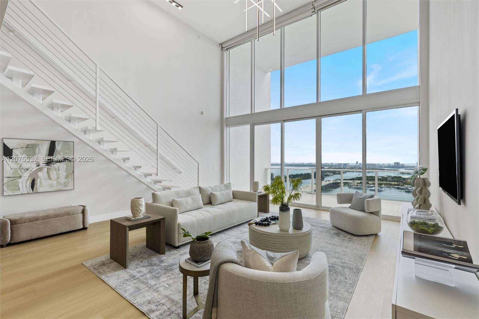 1040 Biscayne Boulevard 3403, Miami, FL 33132 photo 2