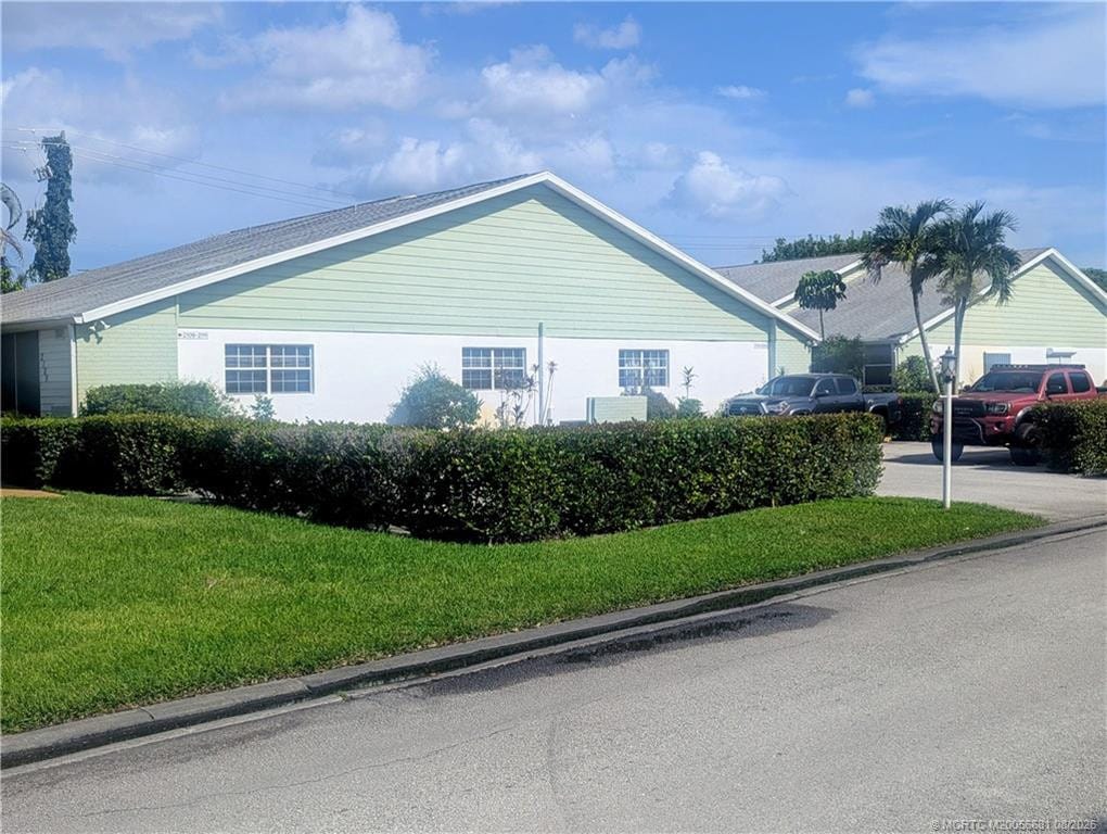 2113 SE Edler Drive, Stuart, FL 34994 photo 2