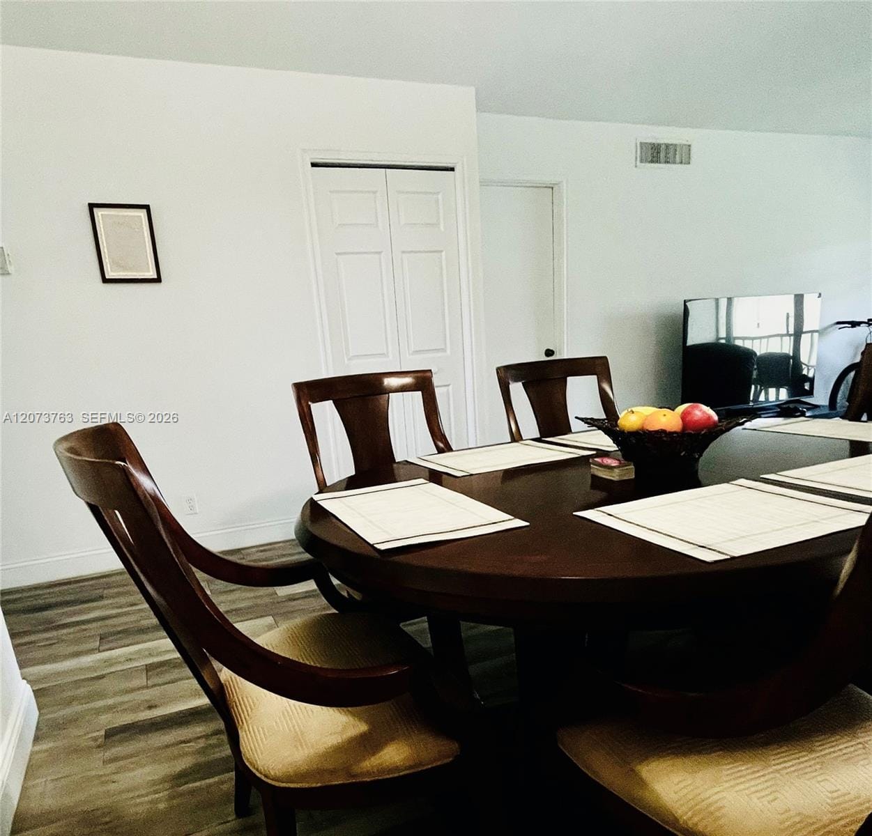 307 Lakeview Drive 202 — photo 4