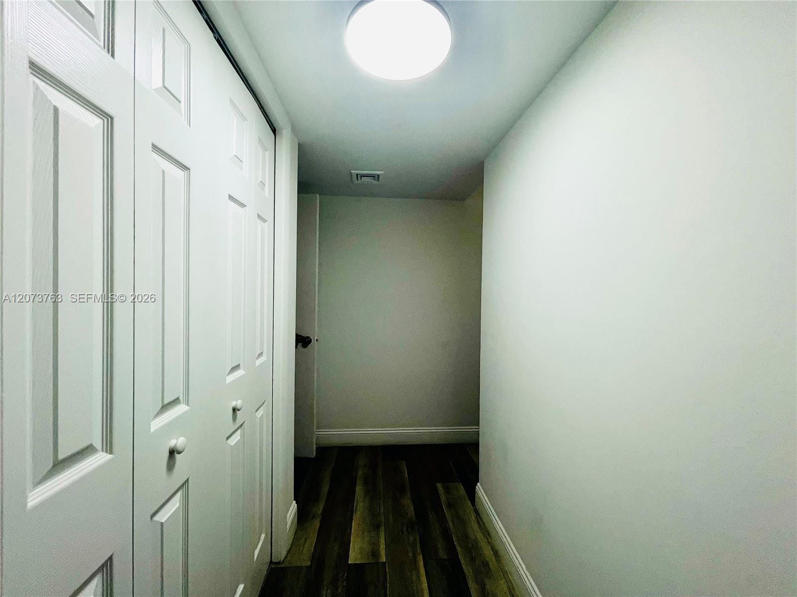 307 Lakeview Drive 202 — photo 5