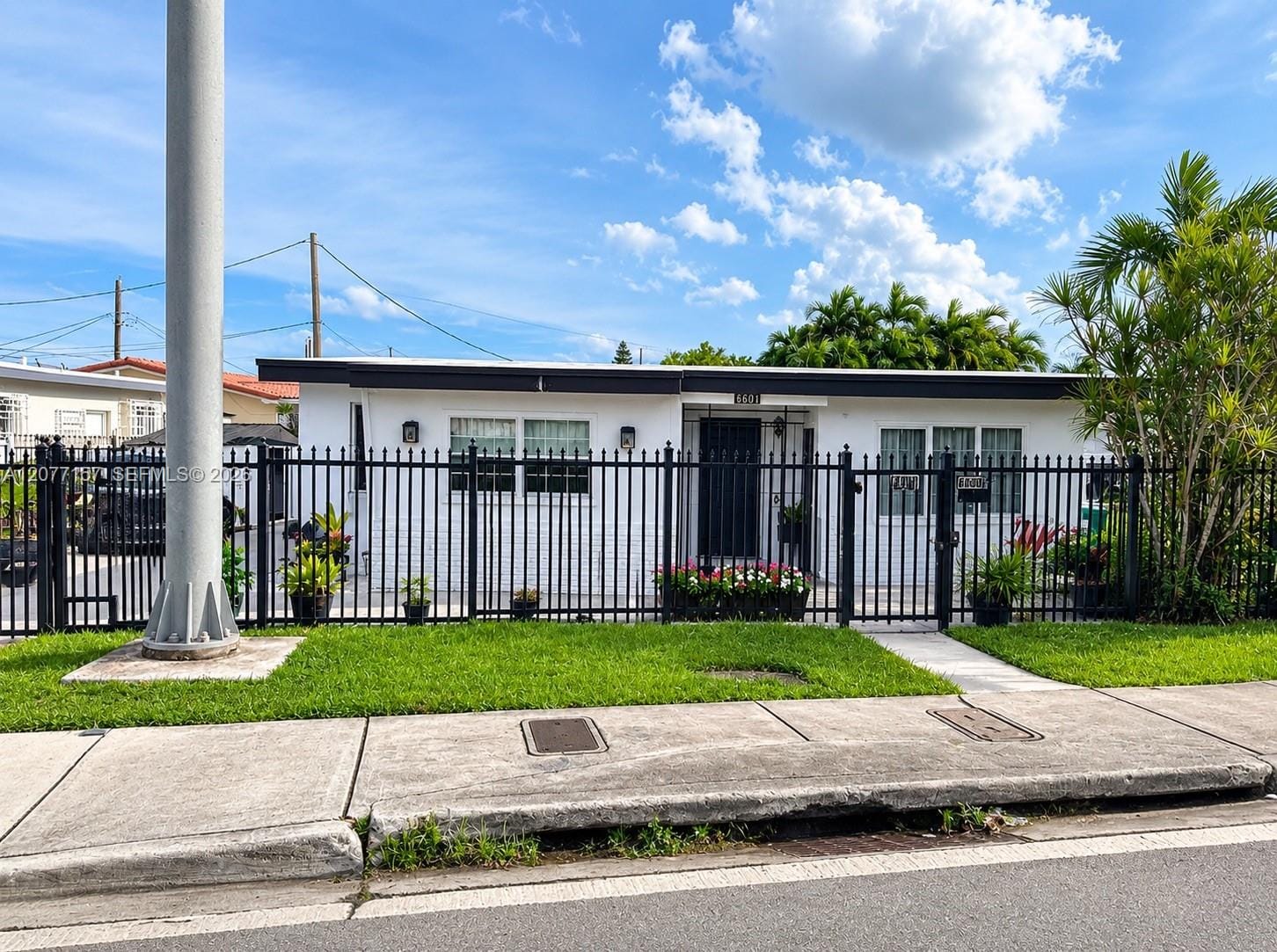 6060 NW 7th Street, Miami, FL 33126