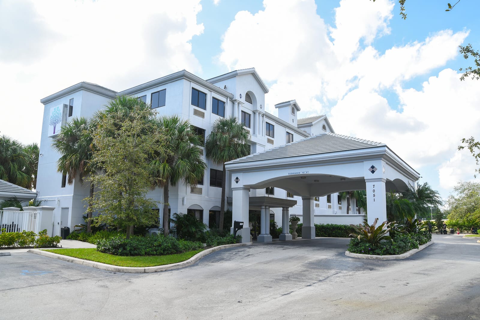 7051 N Seacrest Boulevard, Lantana, FL 33462