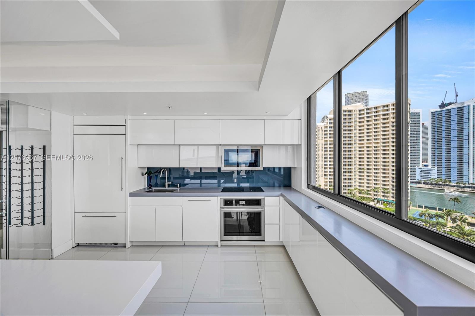 540 Brickell Key Drive 1820 — photo 2