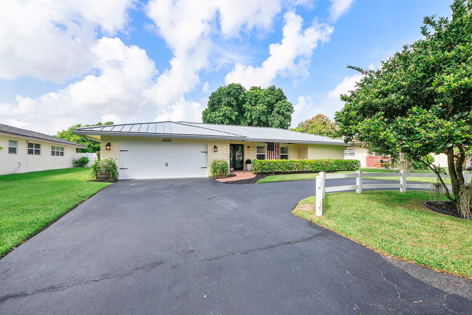 8520 NW 29th Drive, Coral Springs, FL 33065 photo 1