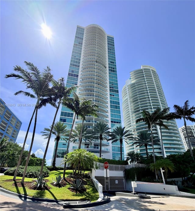 2101 Brickell Avenue 1805, Miami, FL 33129