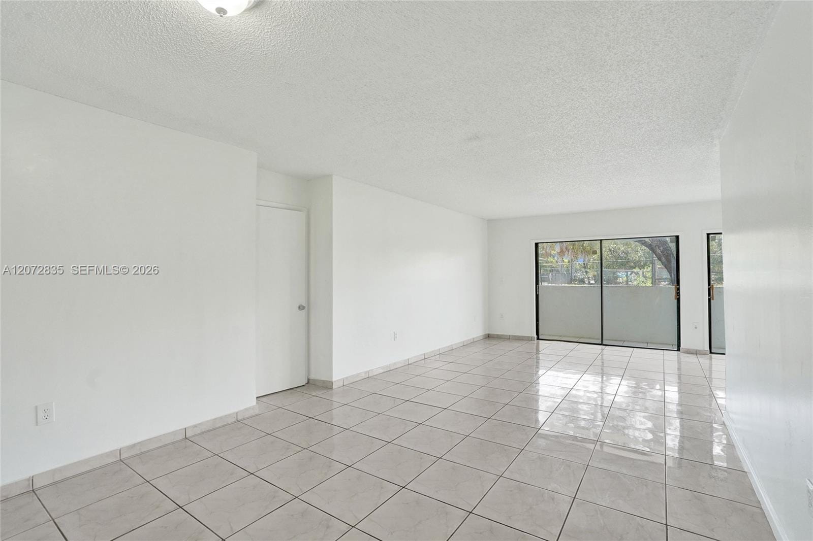 5700 SW 127th Avenue 1118 — photo 4
