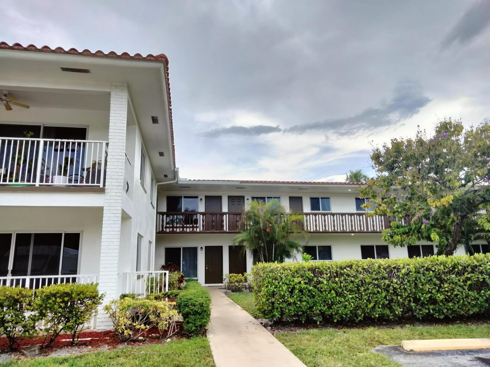 600 S Luna Court 23, Hollywood, FL 33021