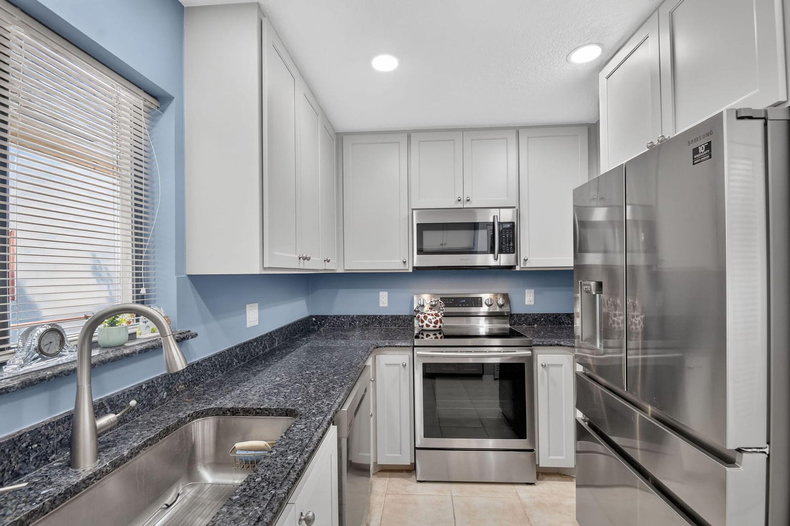 12524 SHORELINE Drive 404 — photo 7