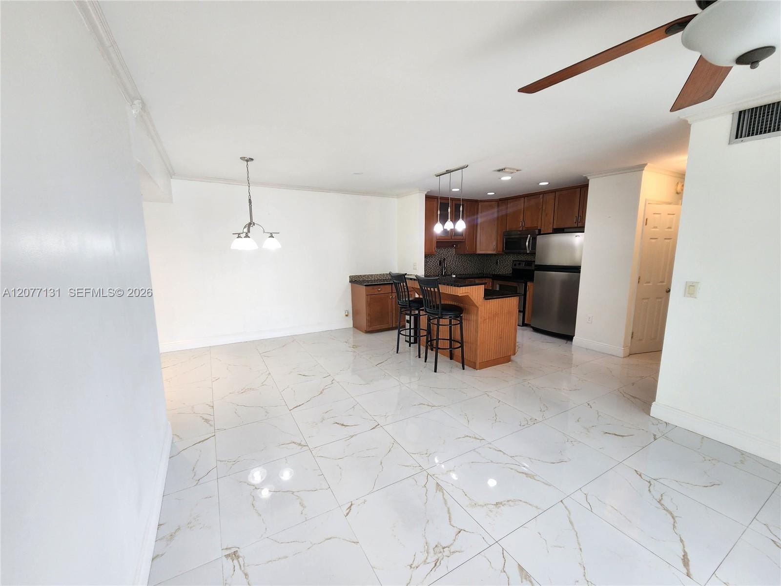 160 Cypress Club Drive 608 — photo 4