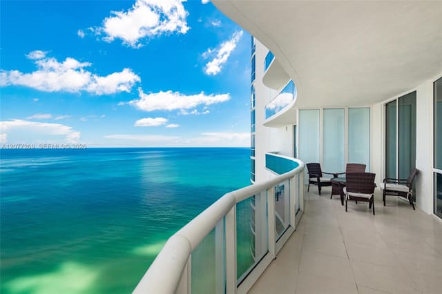 16001 Collins Avenue 2903, Sunny Isles Beach, FL 33160