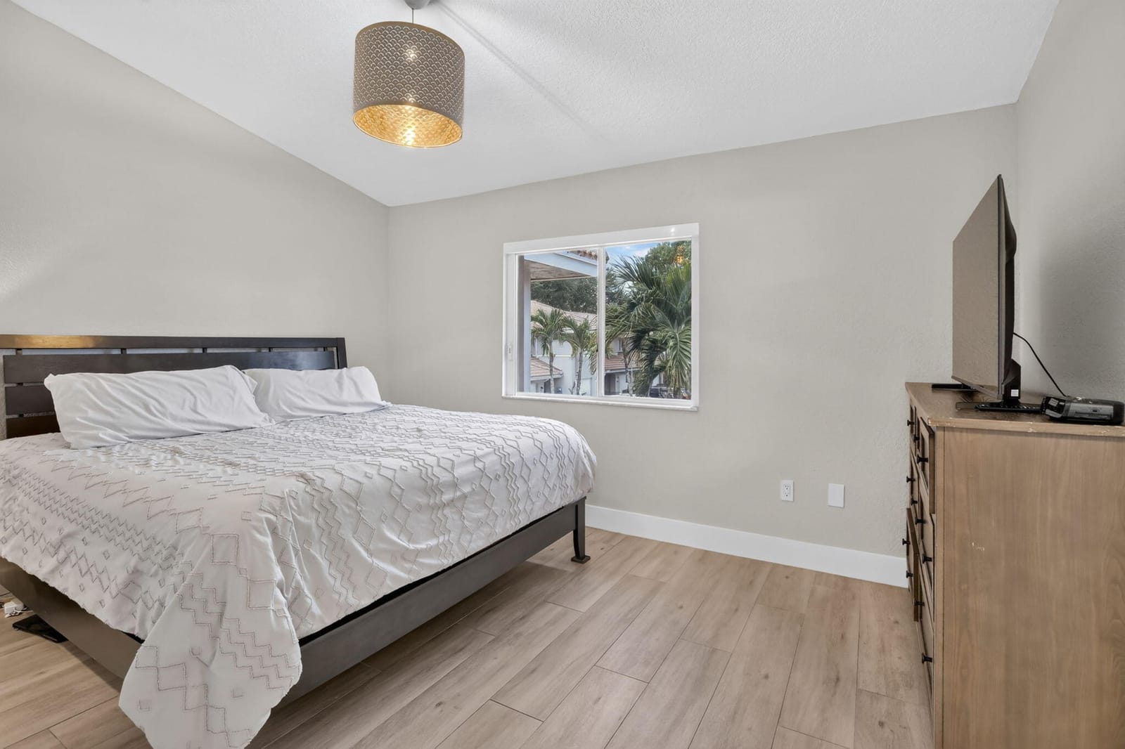4950 PALM GARDEN Lane — photo 8