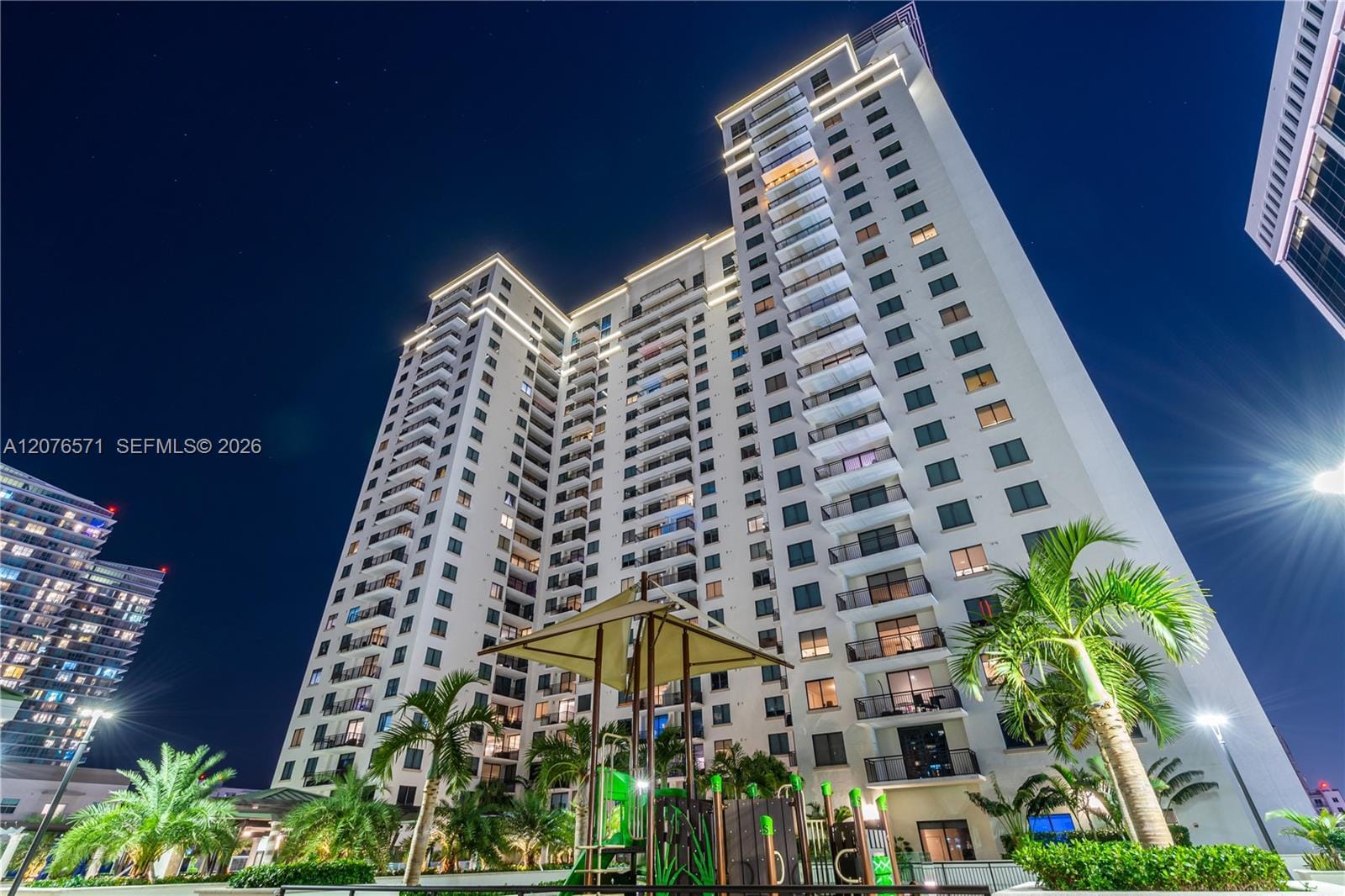 999 SW 1st Avenue 1114, Miami, FL 33130 photo 2