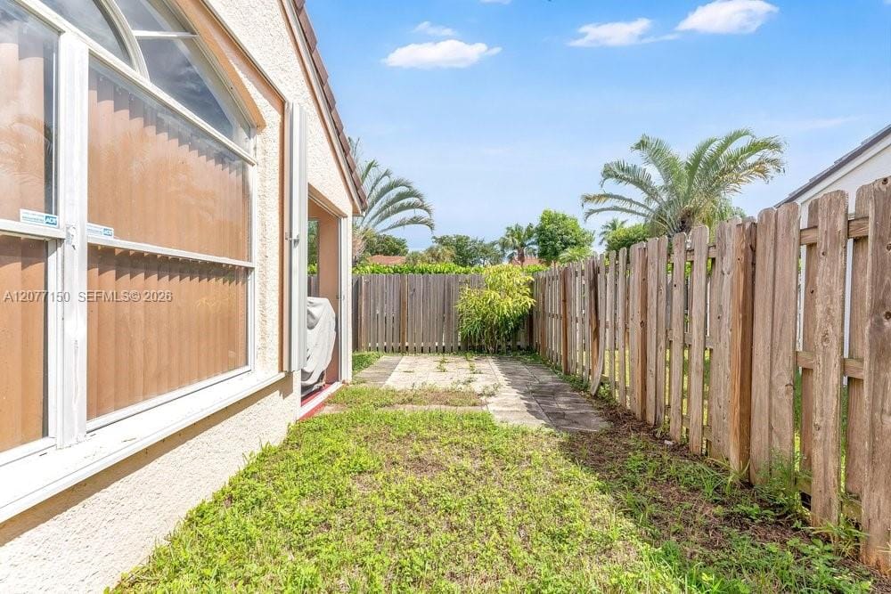 8021 SW 158th Place — photo 4