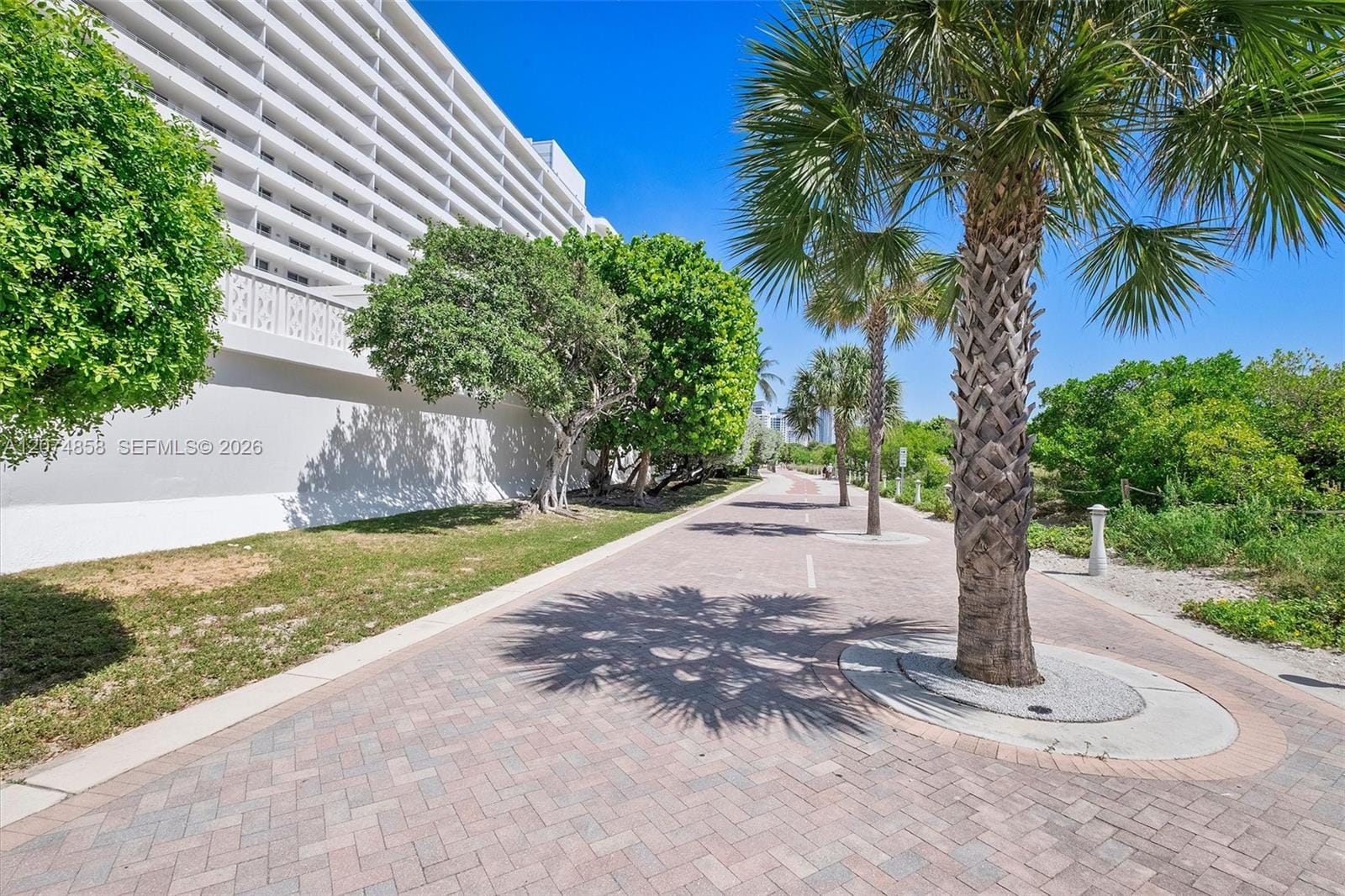 5555 Collins Avenue 16B, Miami Beach, FL 33140 photo 13