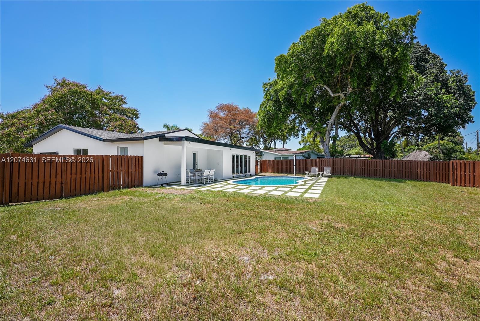 4801 Tyler Street — photo 4
