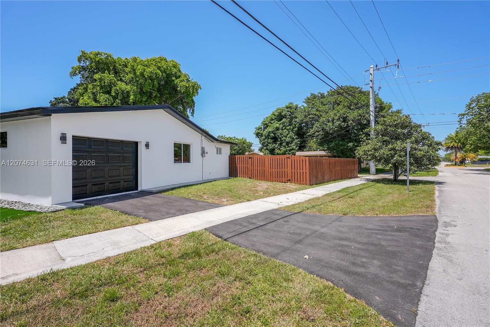 4801 Tyler Street — photo 6