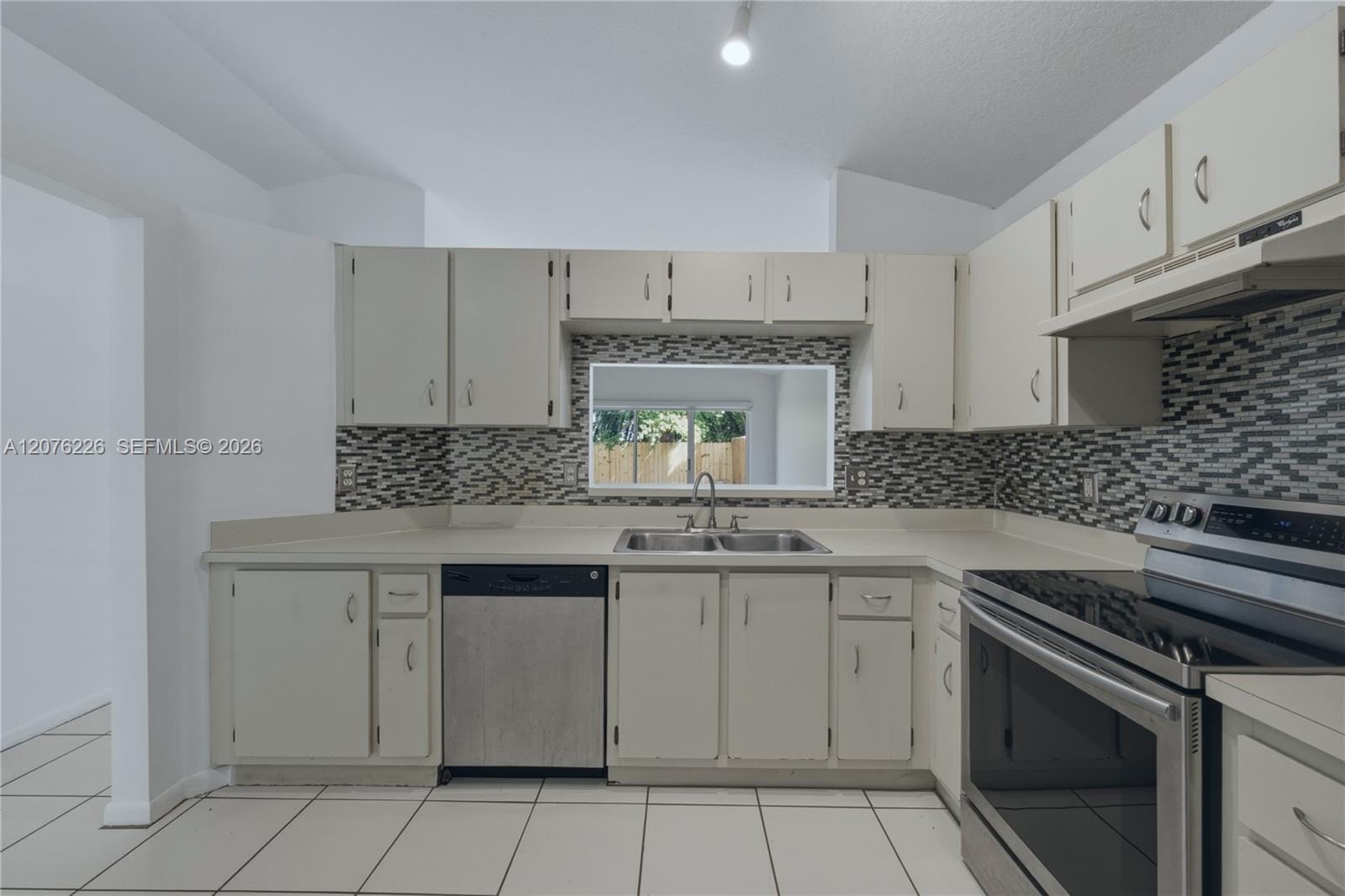 15969 SW 2nd Street — photo 7