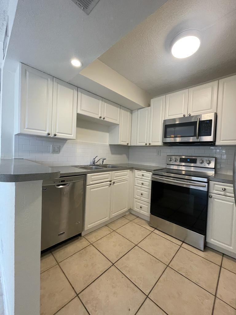 8243 Thames Boulevard D — photo 7
