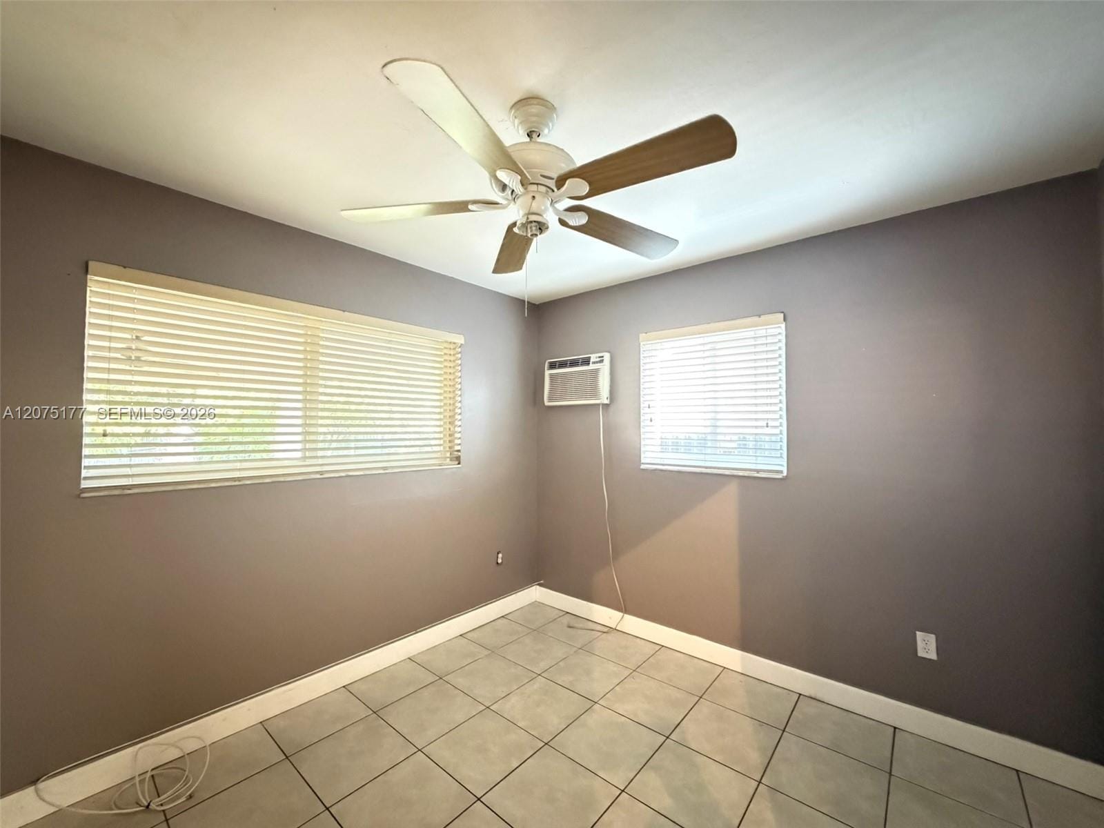 4585 E 9th Lane, Hialeah, FL 33013 photo 14
