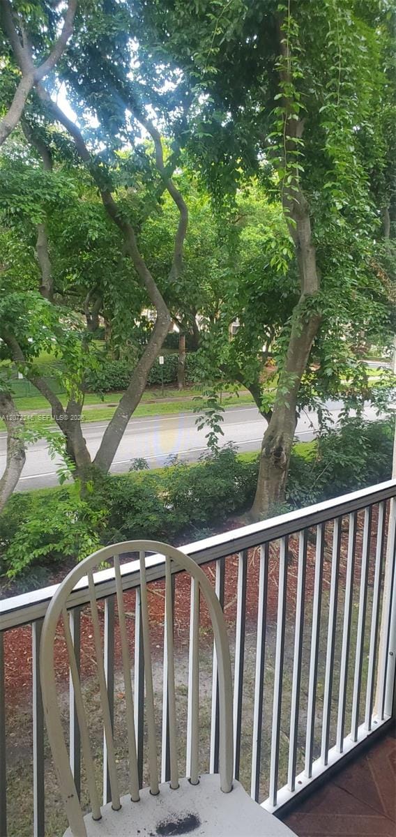 7775 Yardley Drive 211 — photo 3